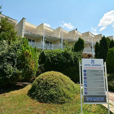 Kavarna Hotel מלון קברנה