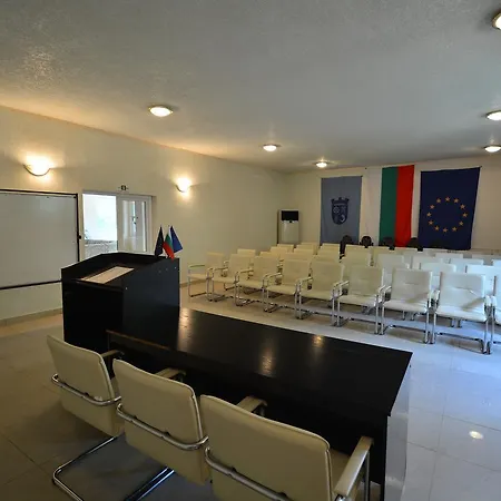 Kavarna Hotel מלון *