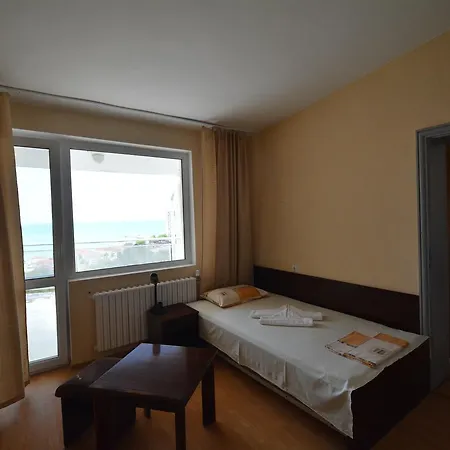 Kavarna Hotel קברנה